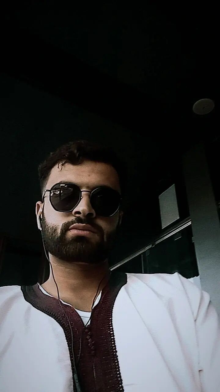 37226526  Zakaria, 24 ,    Le Lamentin
