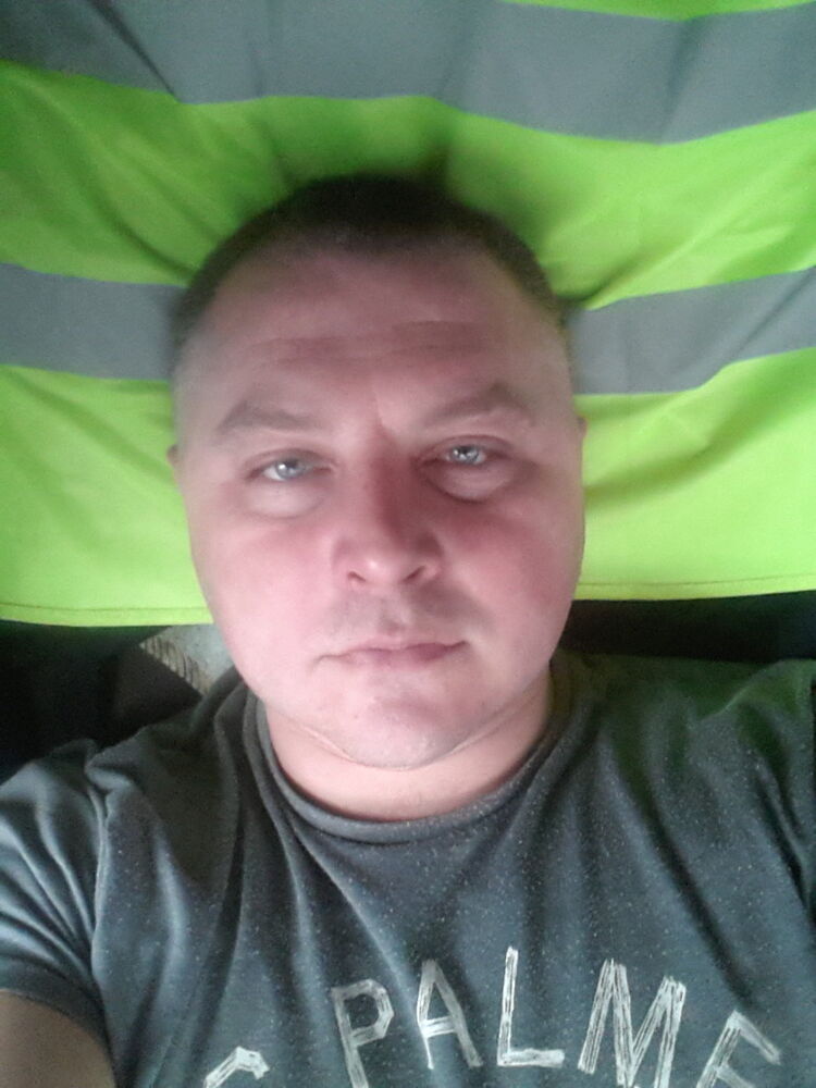  9169746  Ivan, 49 ,    