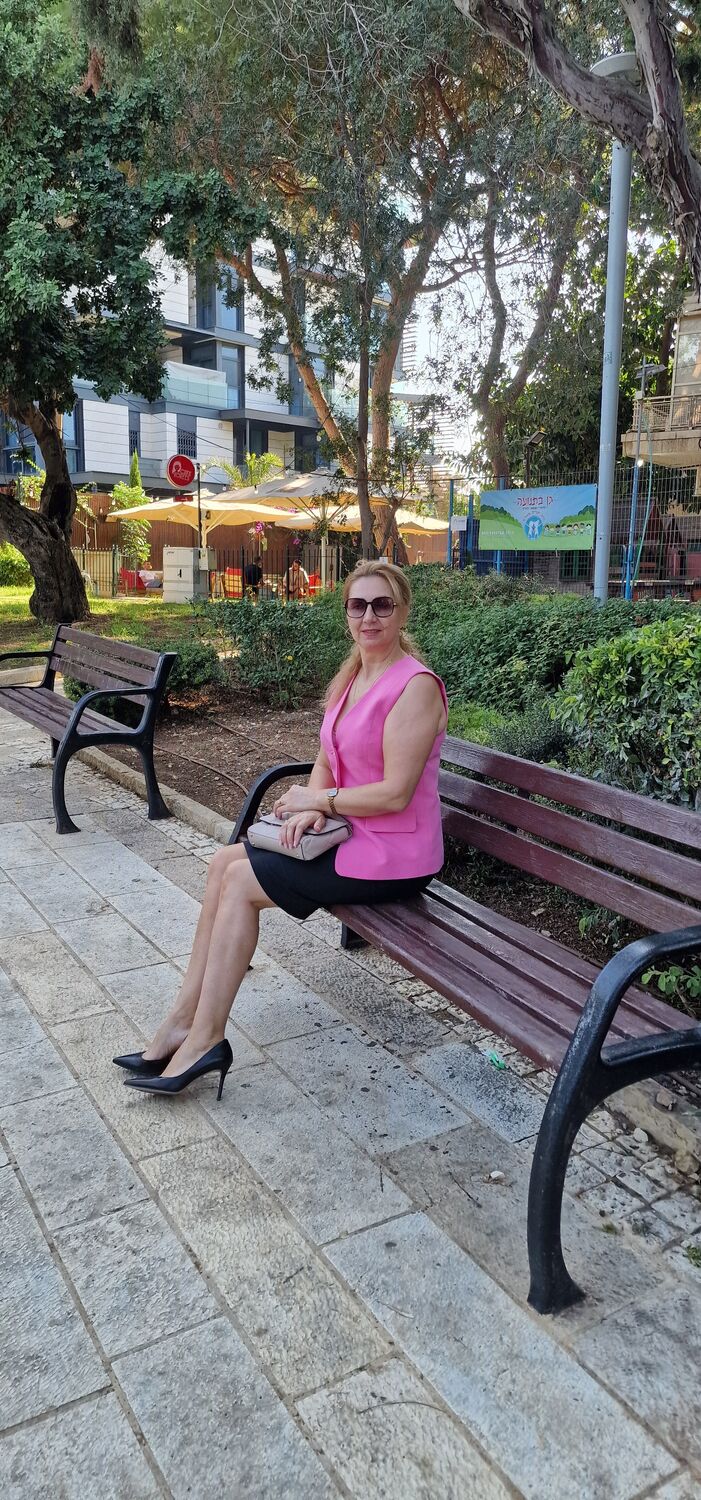  54588486  Raisa, 50 ,    