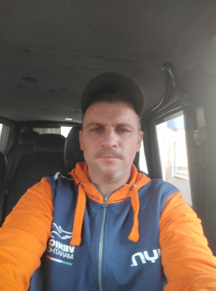  46179256  , 44 ,    