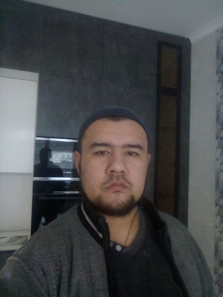  26402536  Valijon, 35 ,    