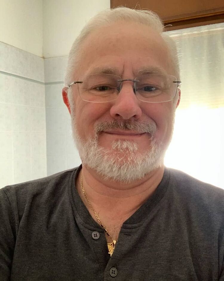  28088556  Felix, 60 ,    