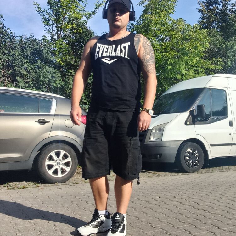  48323056  Andrii, 38 ,    Warszawa