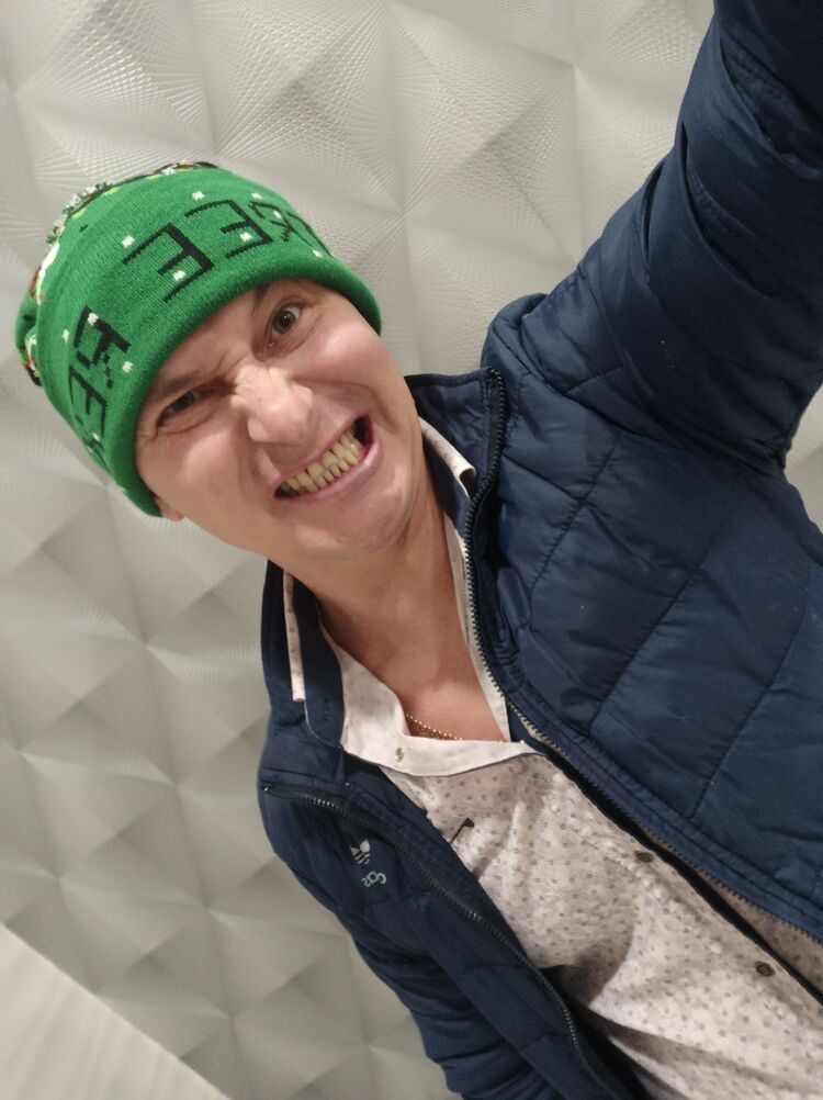  40410536  , 39 ,    