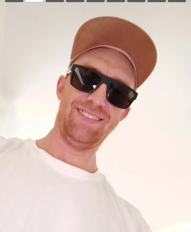  47614486  Yaroslav, 38 ,    