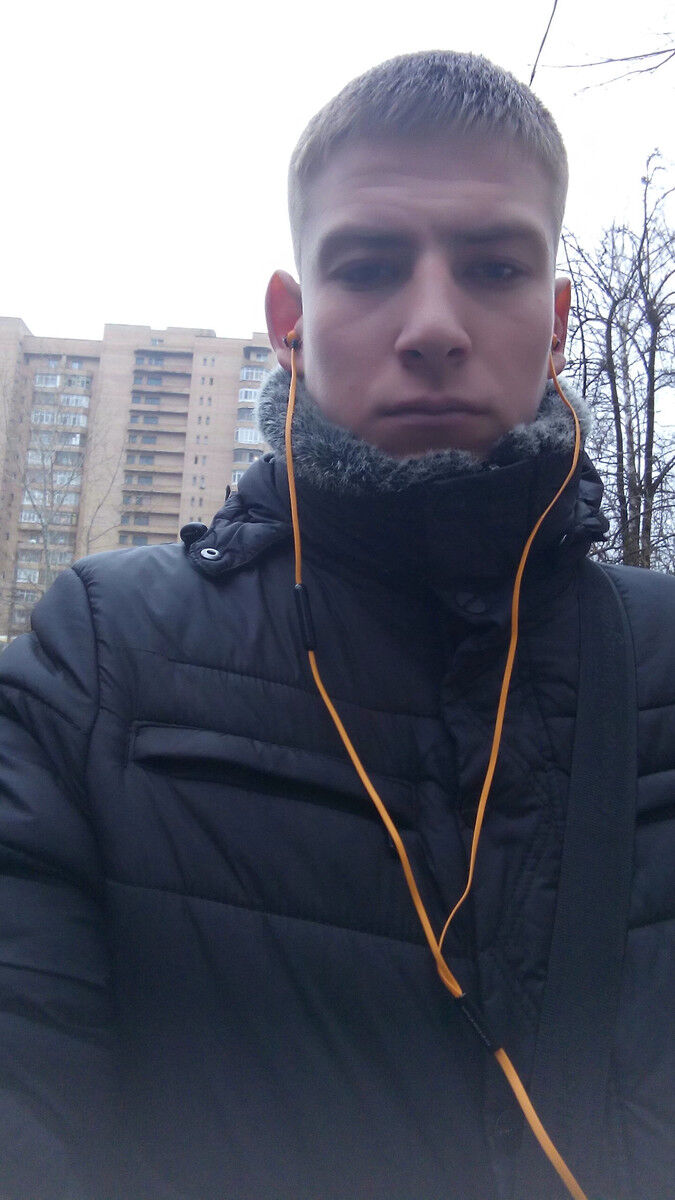  5862056  Adri, 32 ,    
