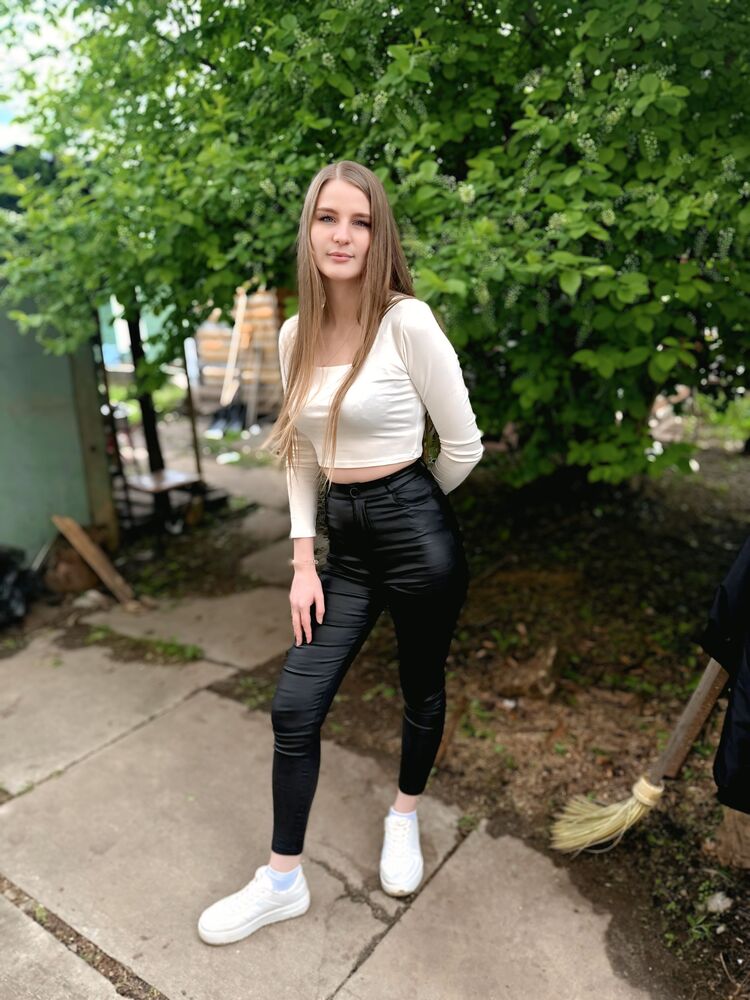  53112956  Oksana, 32 ,    
