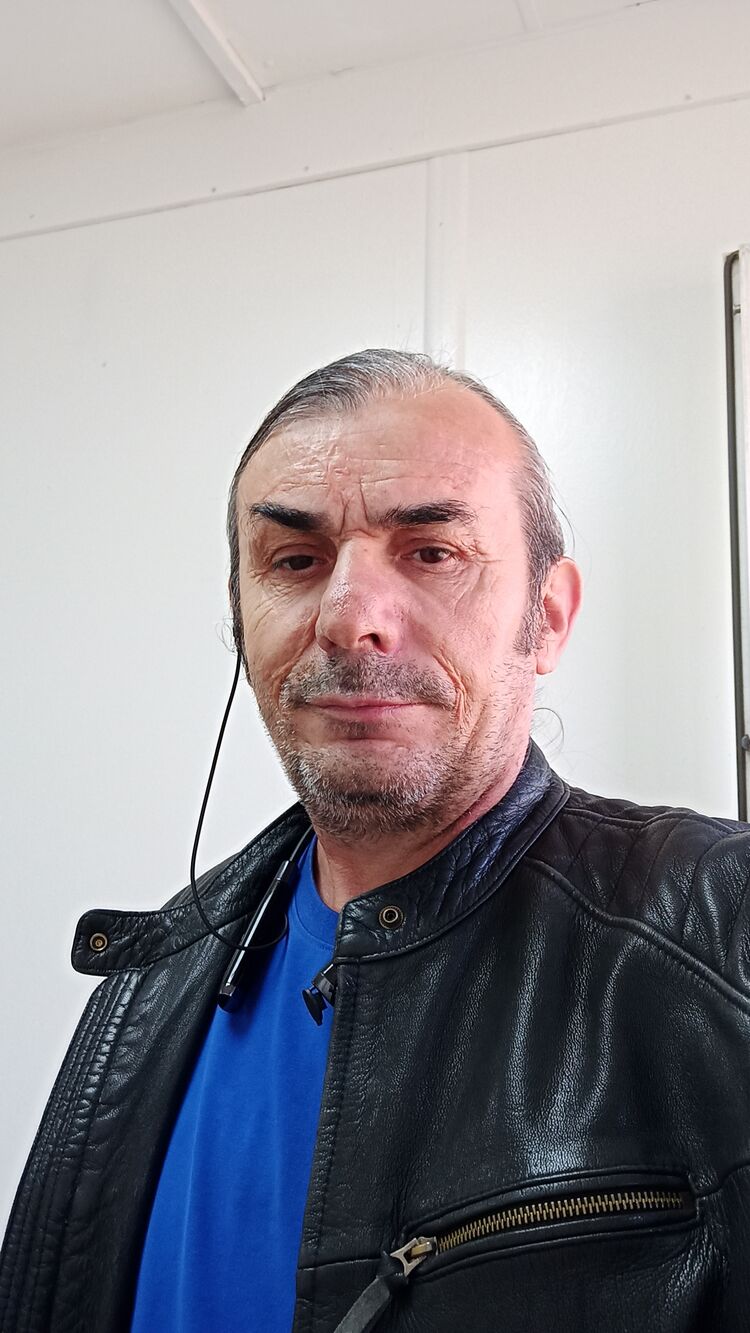  46497156  Vural, 48 ,    
