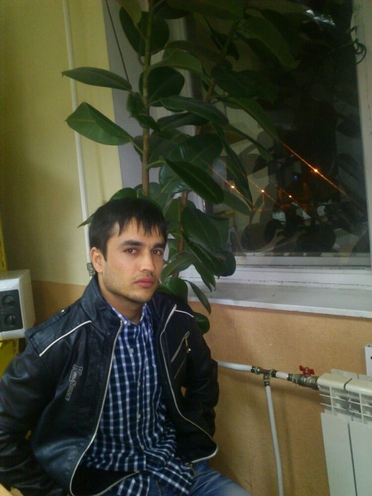  ,   SASHA, 38 ,   