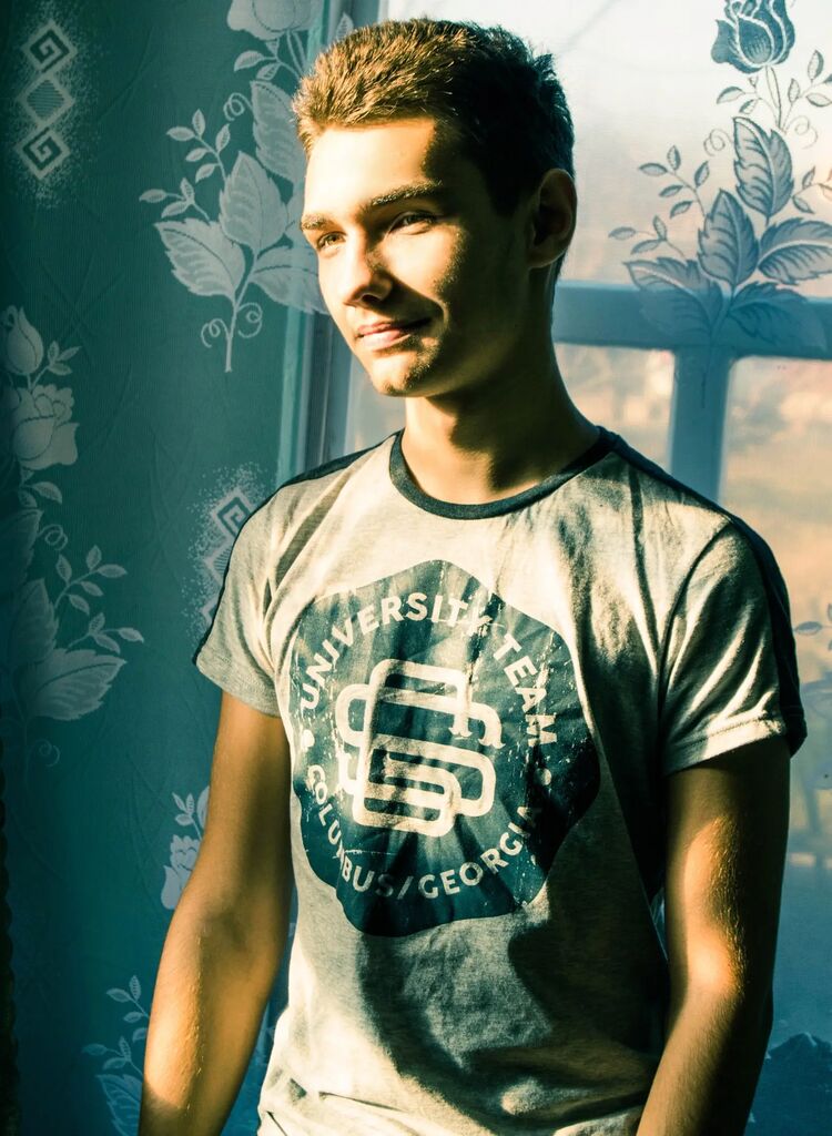  29288826  Anatoly, 25 ,    --