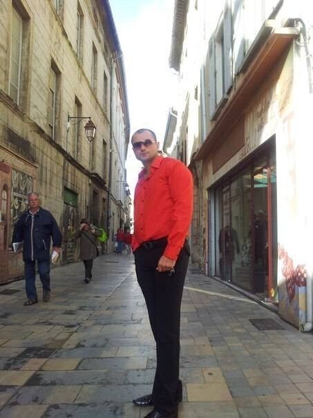  Palais-Bourbon,   Artyom, 49 ,  