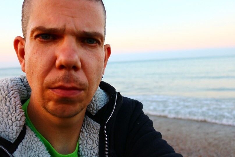  ,   Robert, 42 ,   