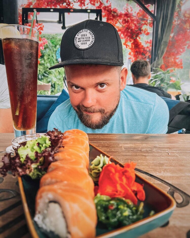 ���� 52351436 ������� �����, 41 ���, ���� ���������� � Patrai