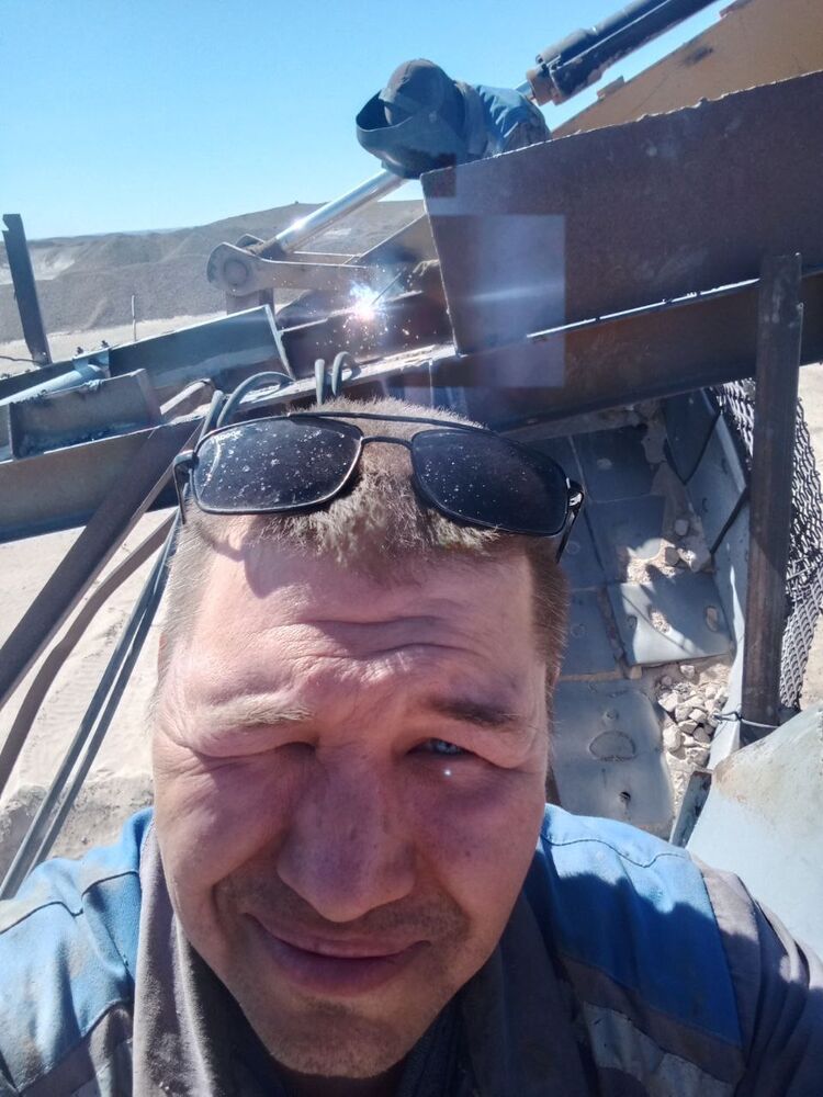  28546926  , 42 ,    
