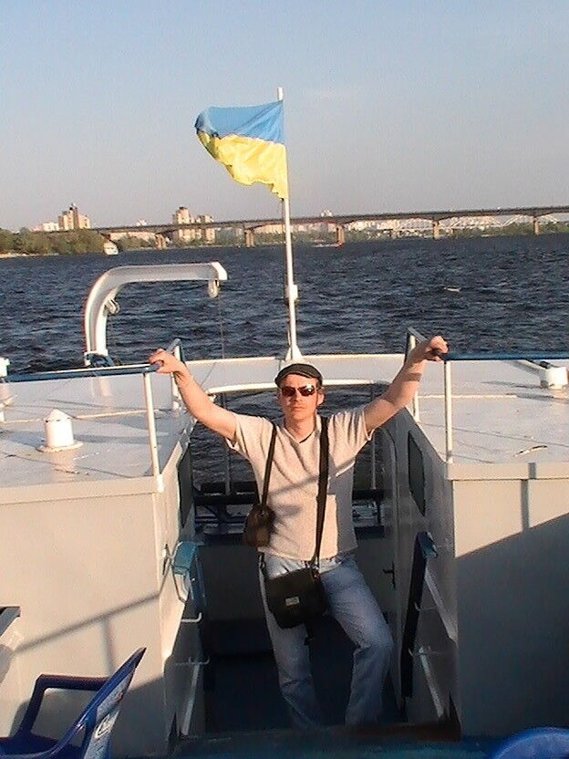  ,   Nik, 43 ,  