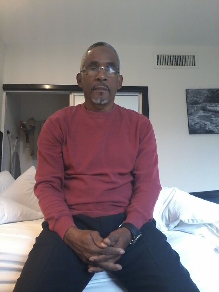  ,   Alberto, 60 ,   ,   , c 
