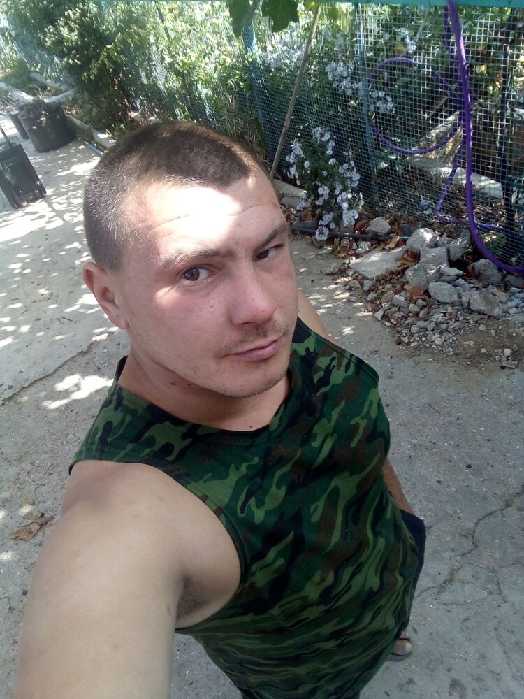  38243876  Yury, 29 ,    