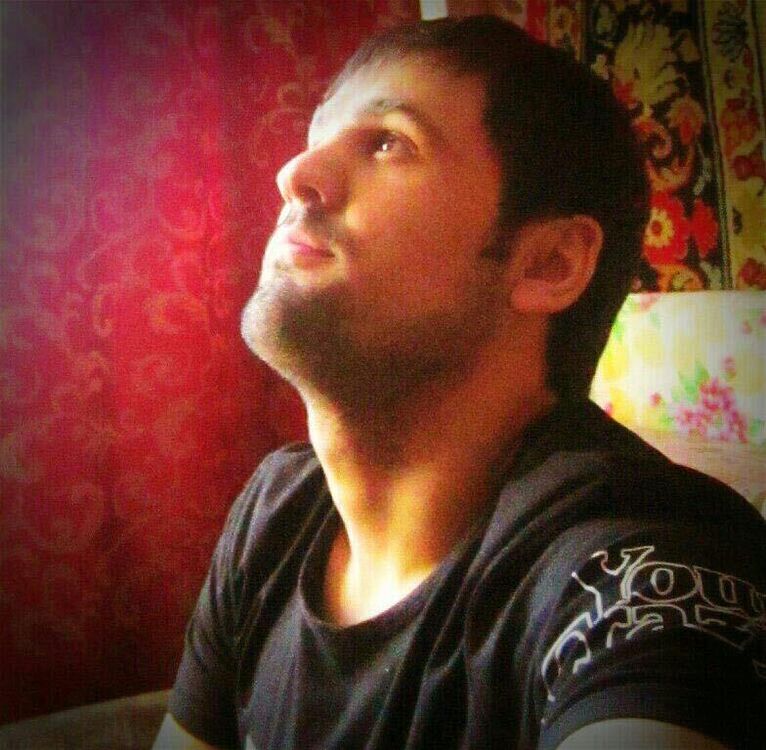  36525176  Villi, 37 ,    