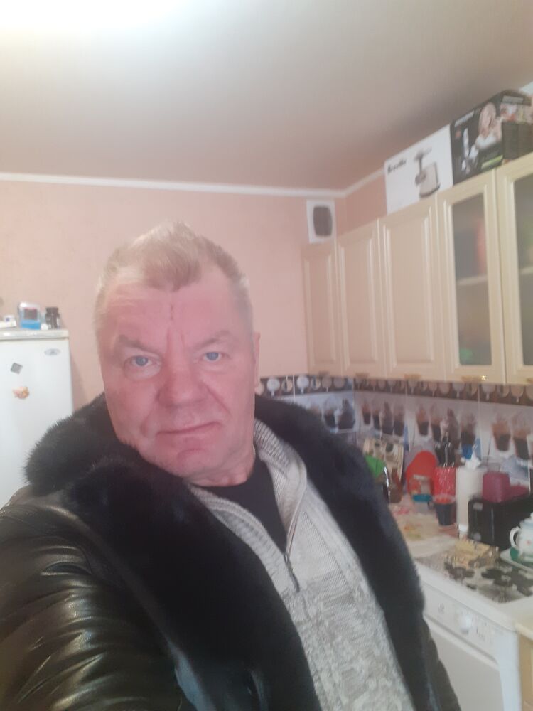  ,   Alexander, 61 ,   c 