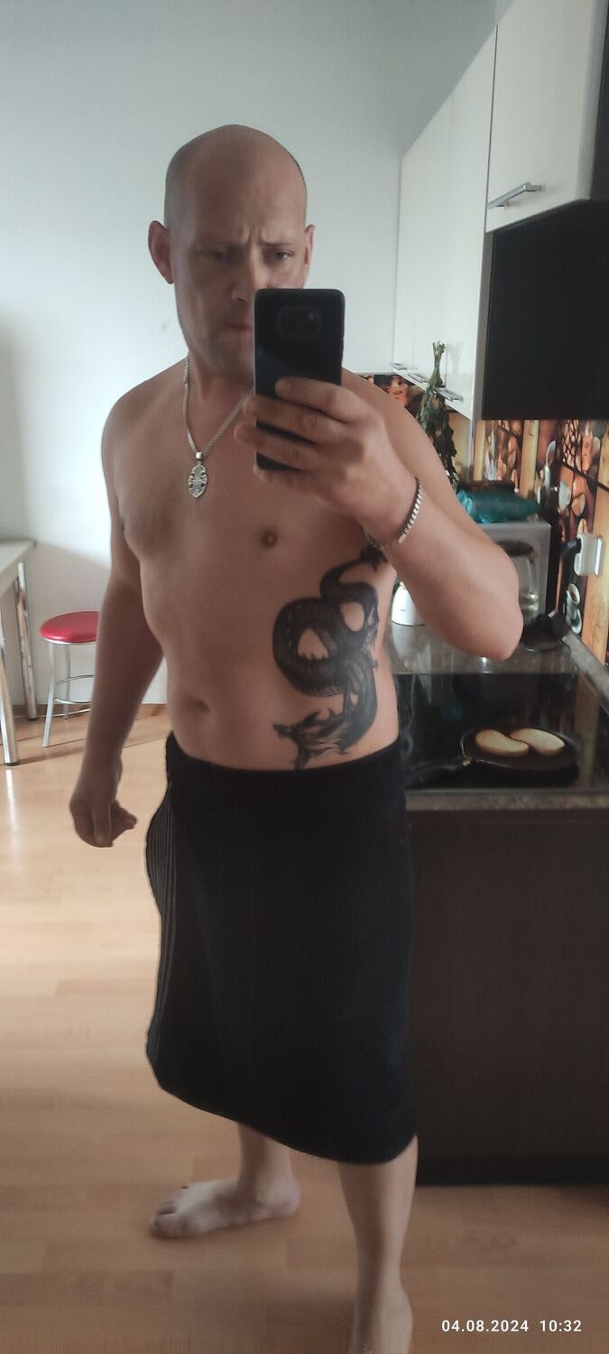  53270216  , 39 ,    