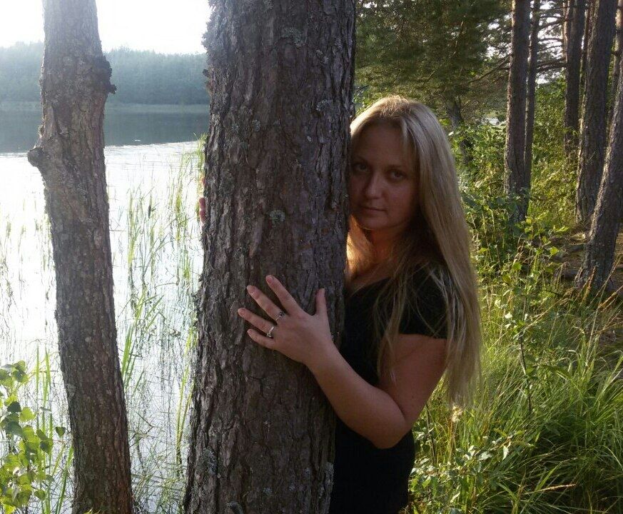  ,   Blonde, 42 ,   ,   