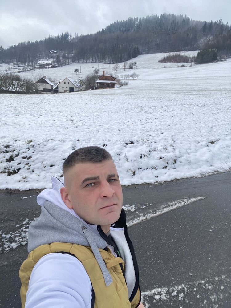  Praha,   Vasyl, 34 ,   ,   