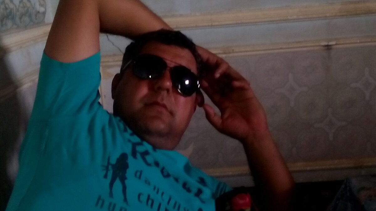  ,   Bahrom, 47 ,   ,   , c 