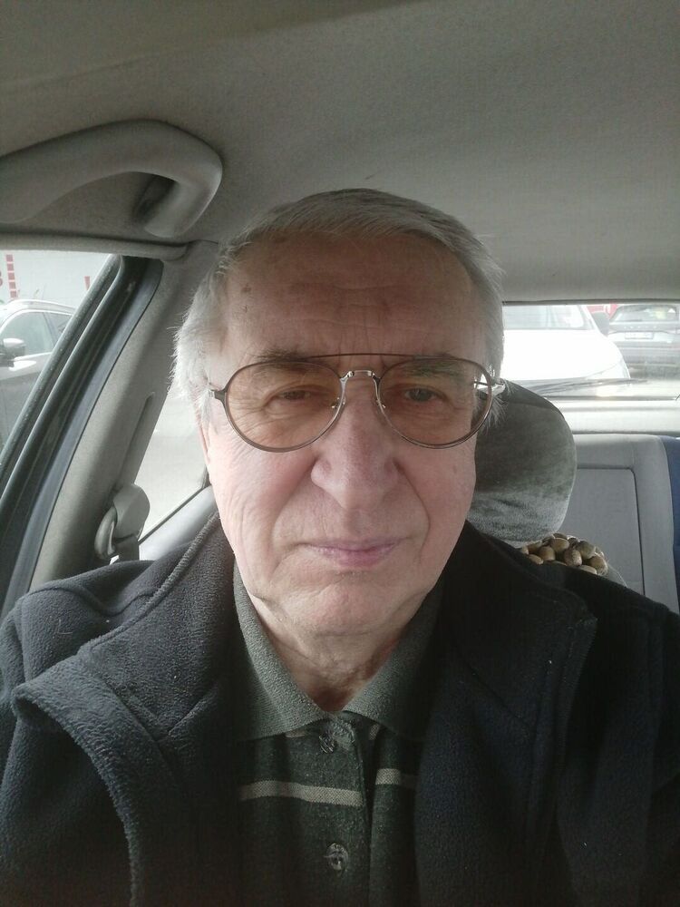 38427836  Igors, 65 ,    