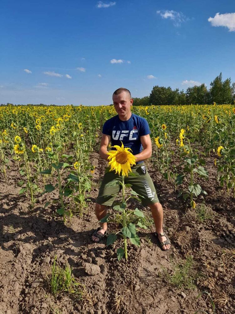 ���� 27998716 ������� Yurik, 33 ����, ���� ���������� � ������������