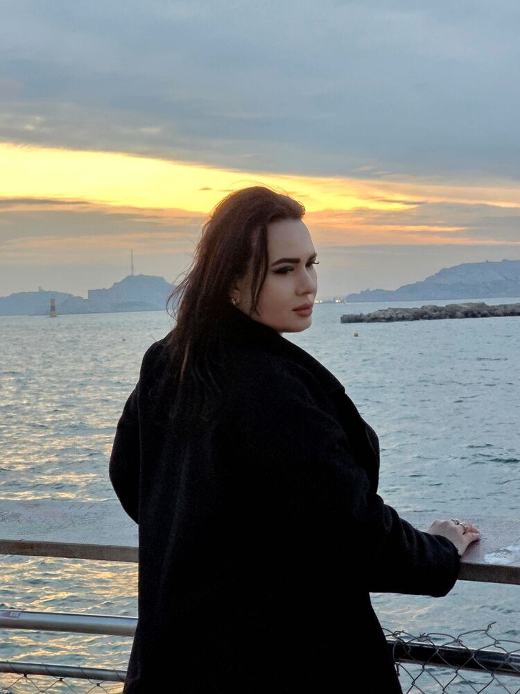 ���� 55204156 ������� Amine, 43 ����, ���� ���������� � ��������