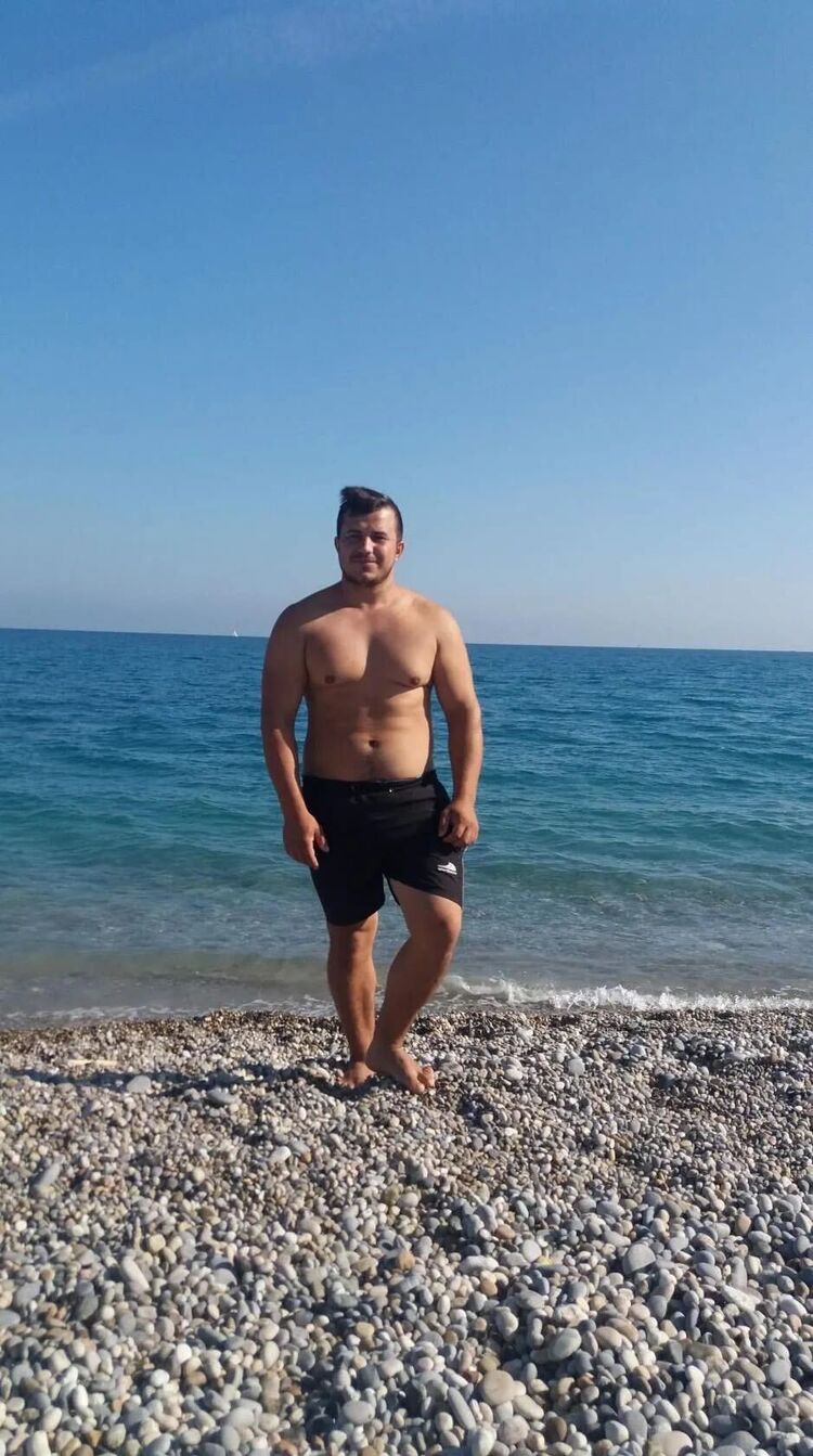  43462236  Anton, 30 ,    