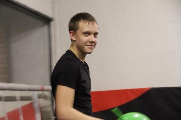  29957116  , 21 ,    -