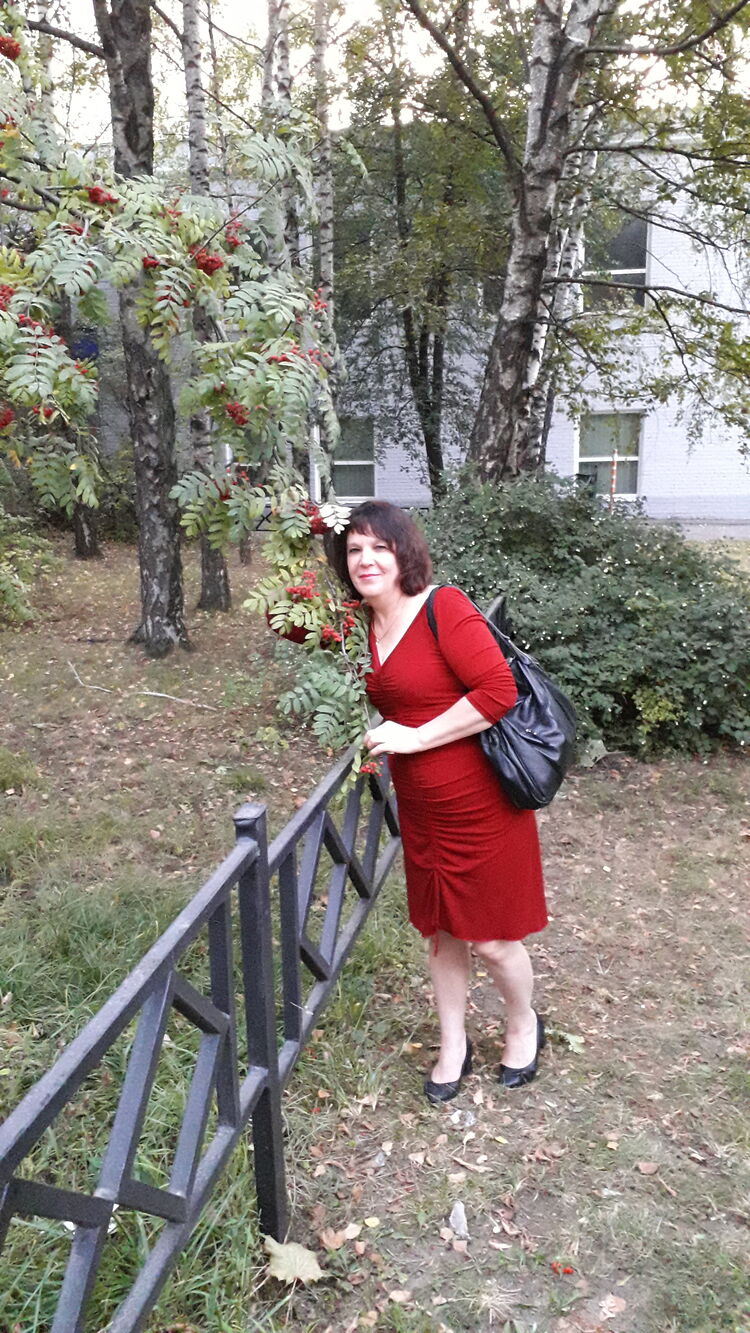  37752606  Raisa, 56 ,    