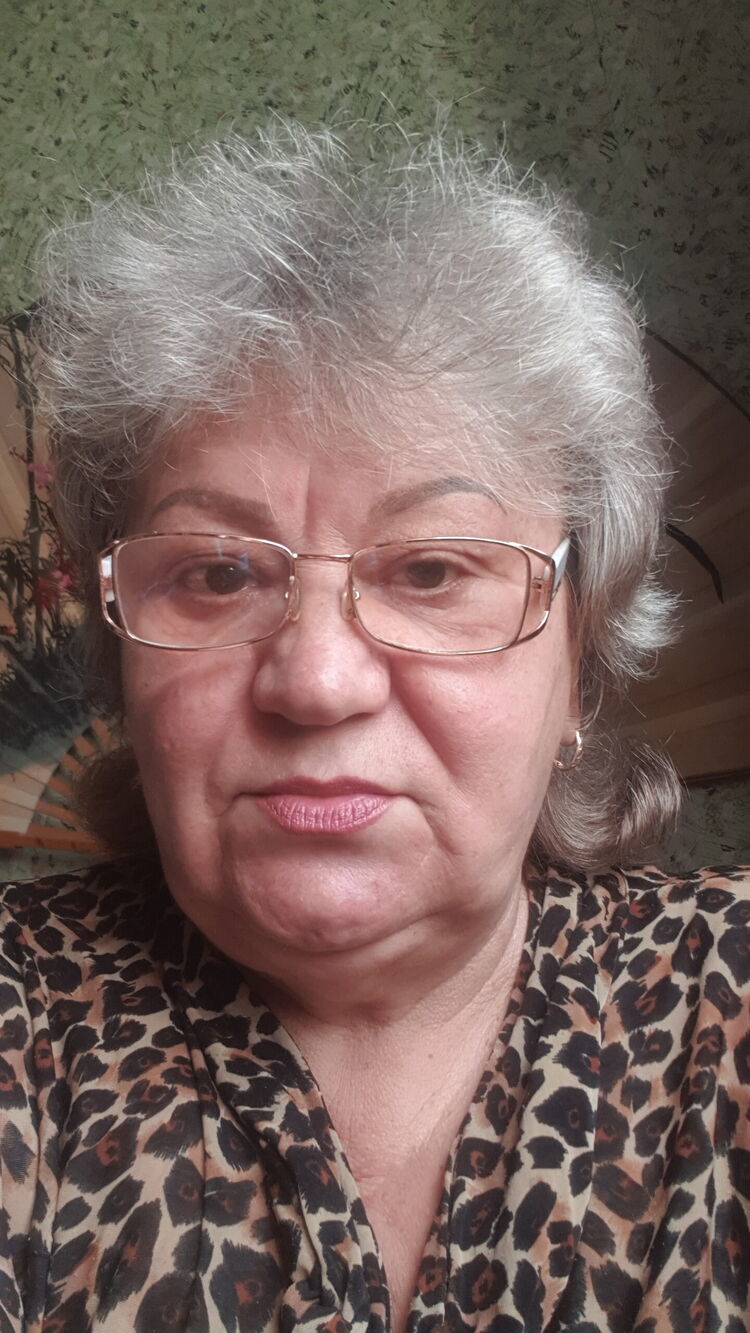  42407056  Irina, 62 ,    