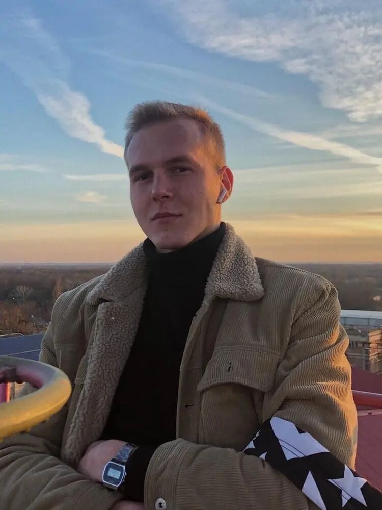  ,   Andrew, 24 ,   ,   