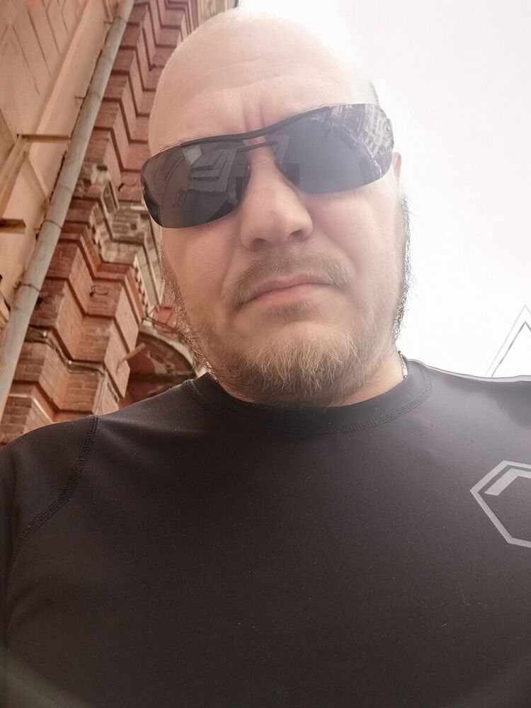  --,   Anton, 43 ,   ,   , c 