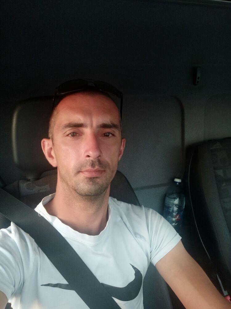  44624686  , 35 ,    