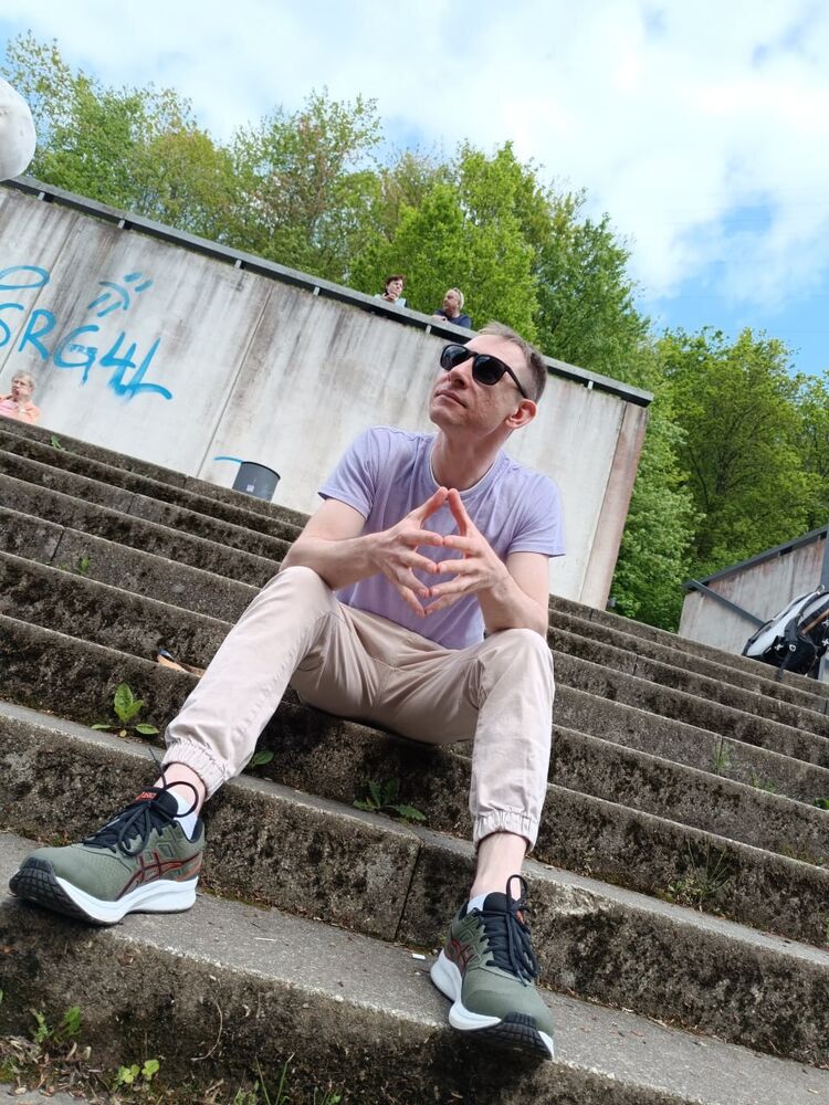  46520076  ALaW StaniS, 38 ,    Remscheid