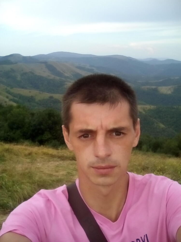  28490646  , 39 ,    