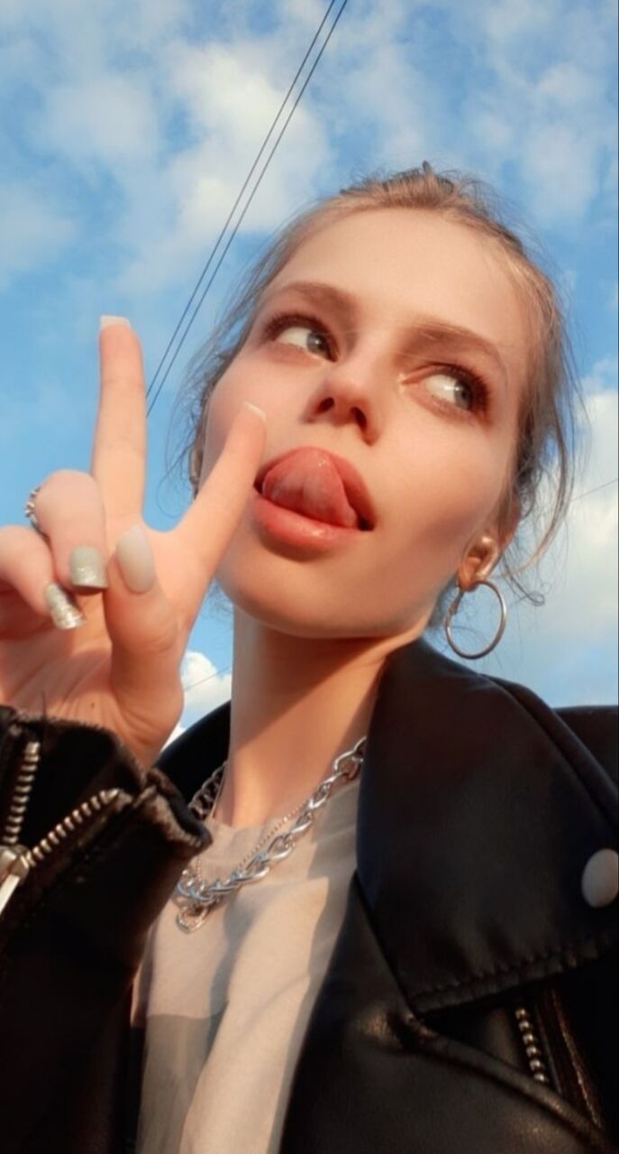  27948476  , 21 ,    -