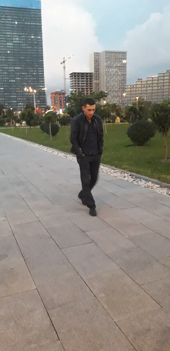  18031086  Karlos, 41 ,    