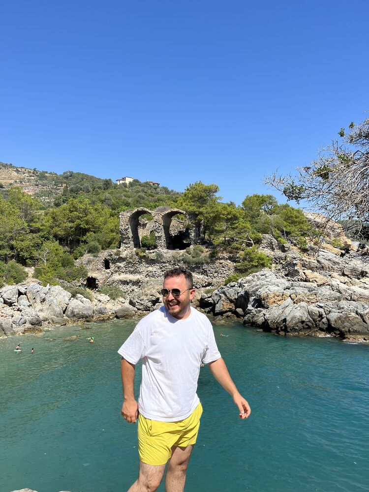  34611436  Mehmet, 28 ,    