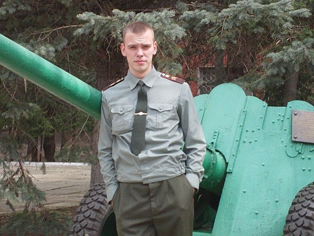  ,   Pavel, 37 ,   ,   , c 