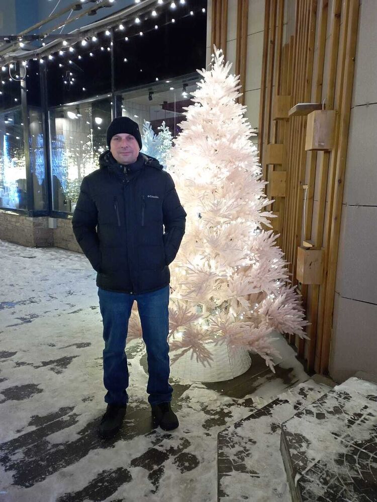  ,   Pavel, 41 ,   ,   