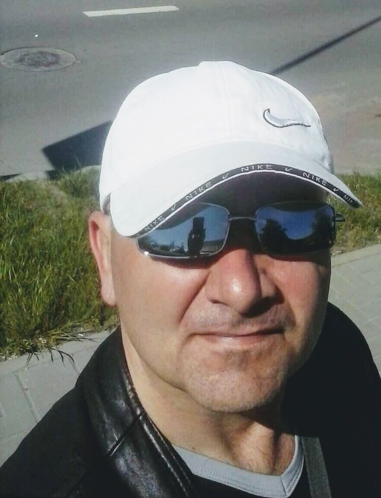  29705986  Alex, 51 ,    