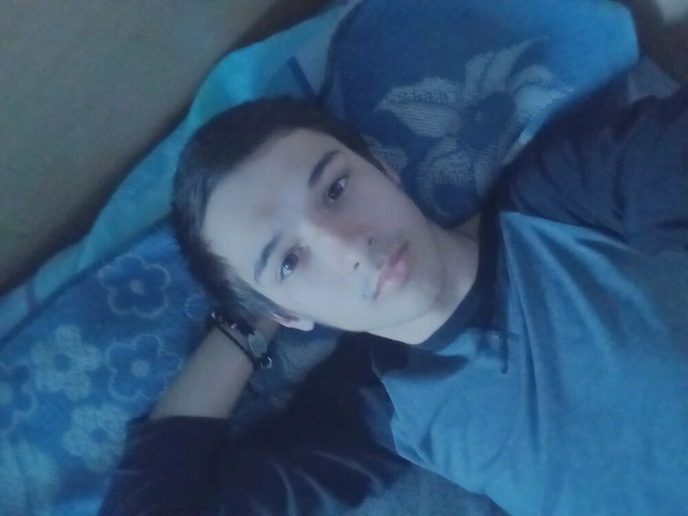  ,   Yarik, 20 ,   ,   , c , 