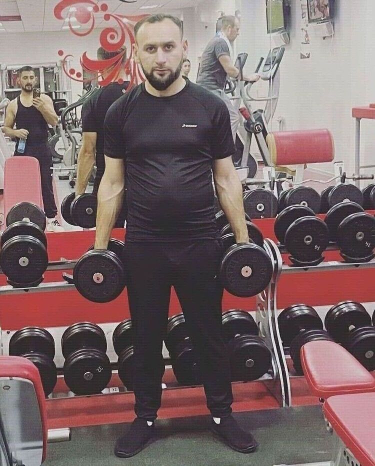  38569396  , 33 ,    