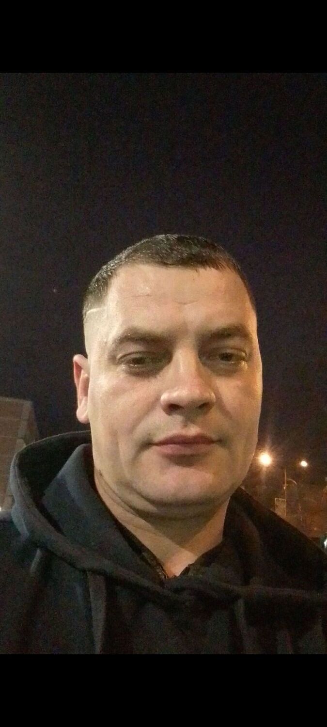  47398346  Andrei, 24 ,    Palais-Bourbon