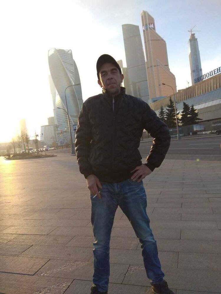  ,   Pablo, 42 ,   