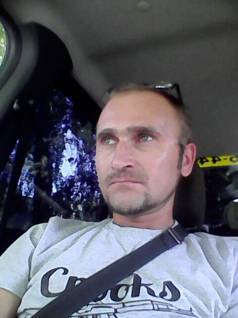  7960946  Sergei, 44 ,    
